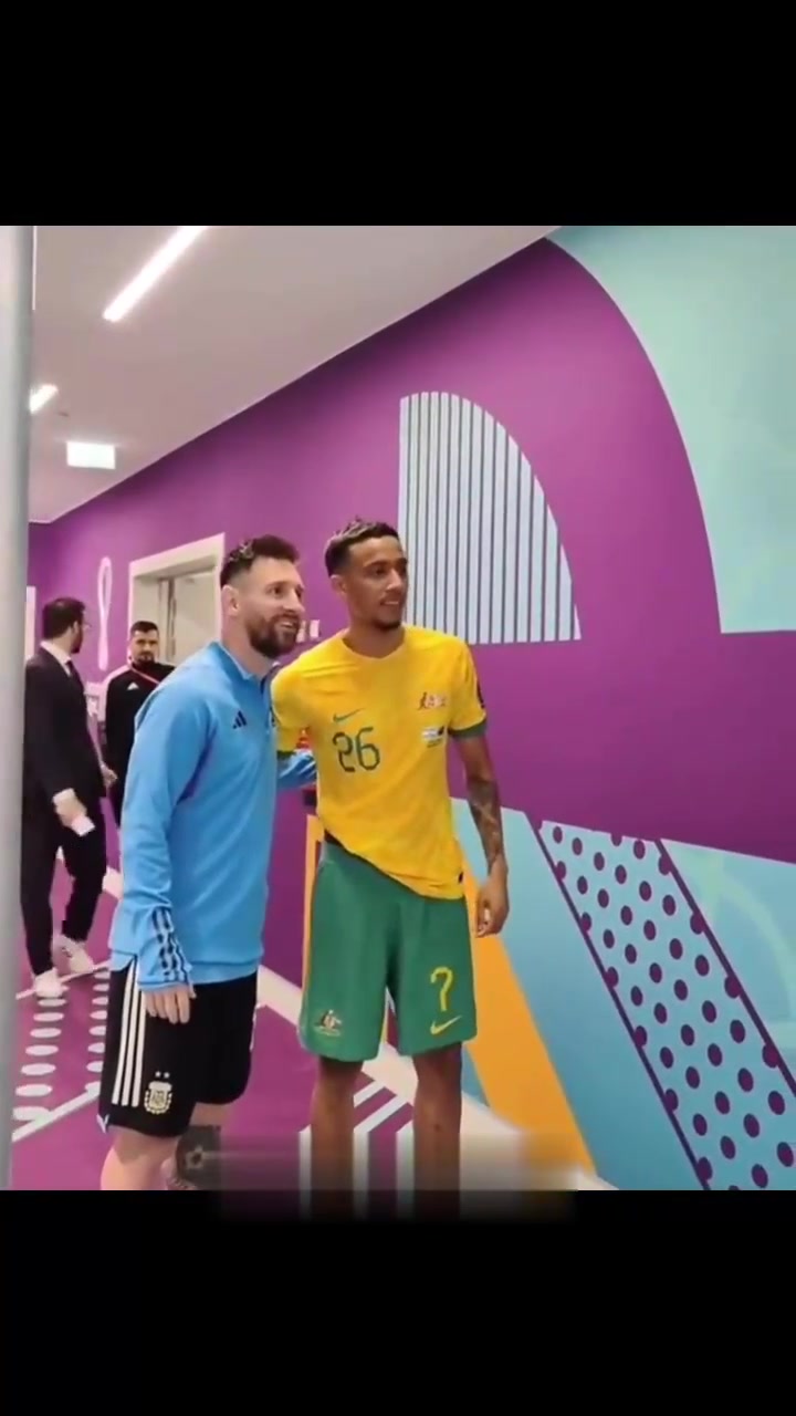 梅西迎来三赛季出色发挥，澳大利亚队观众热烈欢呼！赛场气氛高涨的简单介绍-爱游戏平台